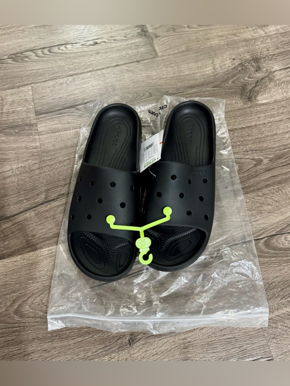 New Men’s Size 15 Saturday Slider CROCS Black Sandals with Perforated Upper - Picture 3 of 13